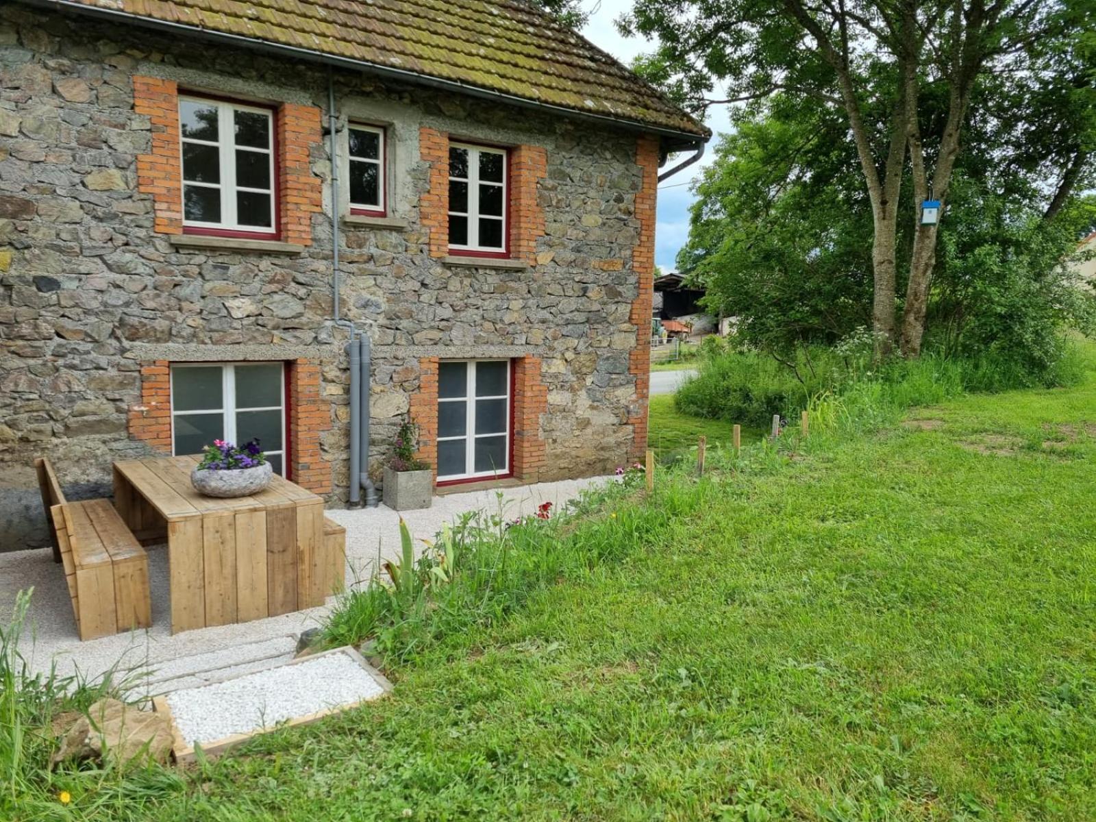 Ferienwohnung Le Montaurier Combrailles Exterior foto
